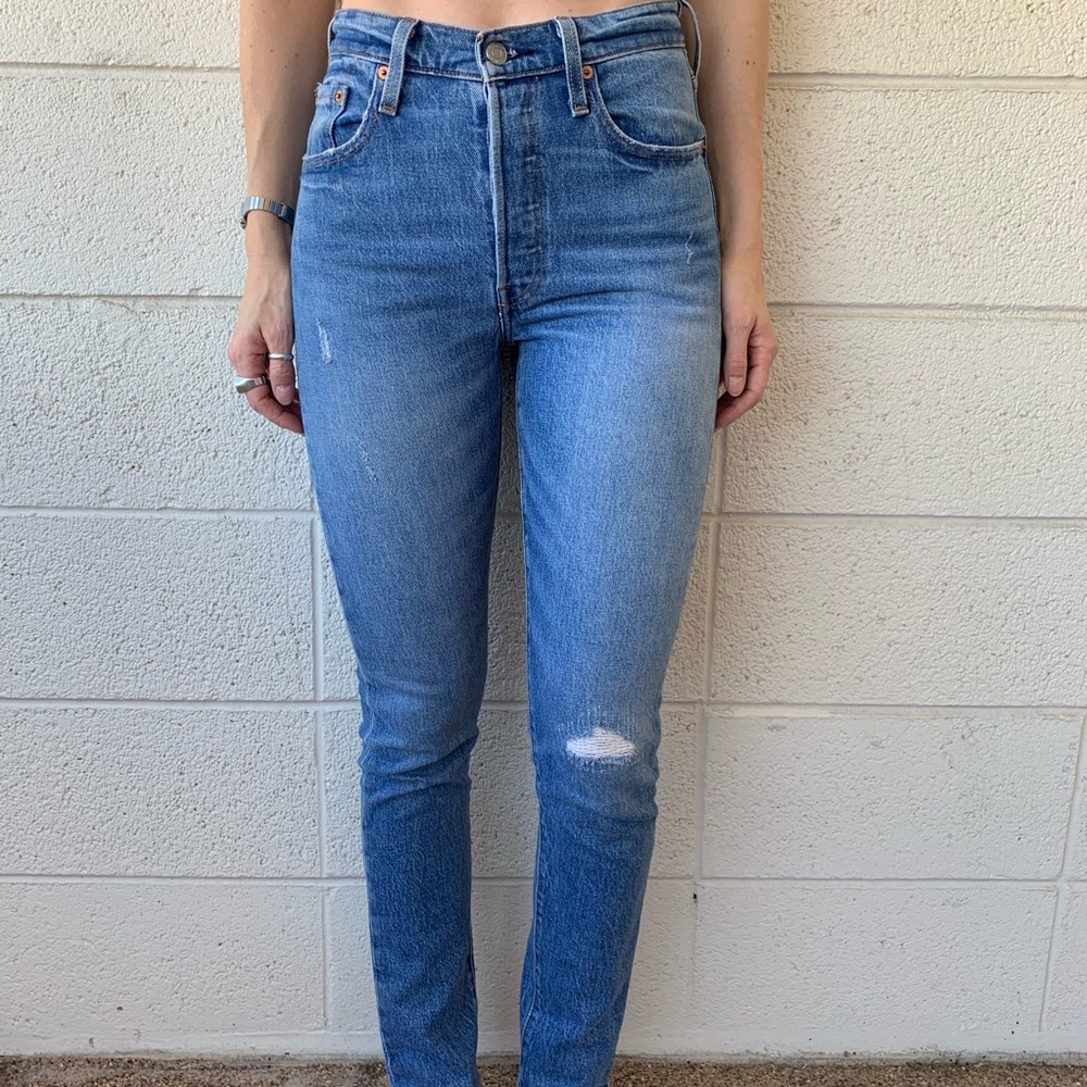 Levi’s 501 SZ 25” Length 30”